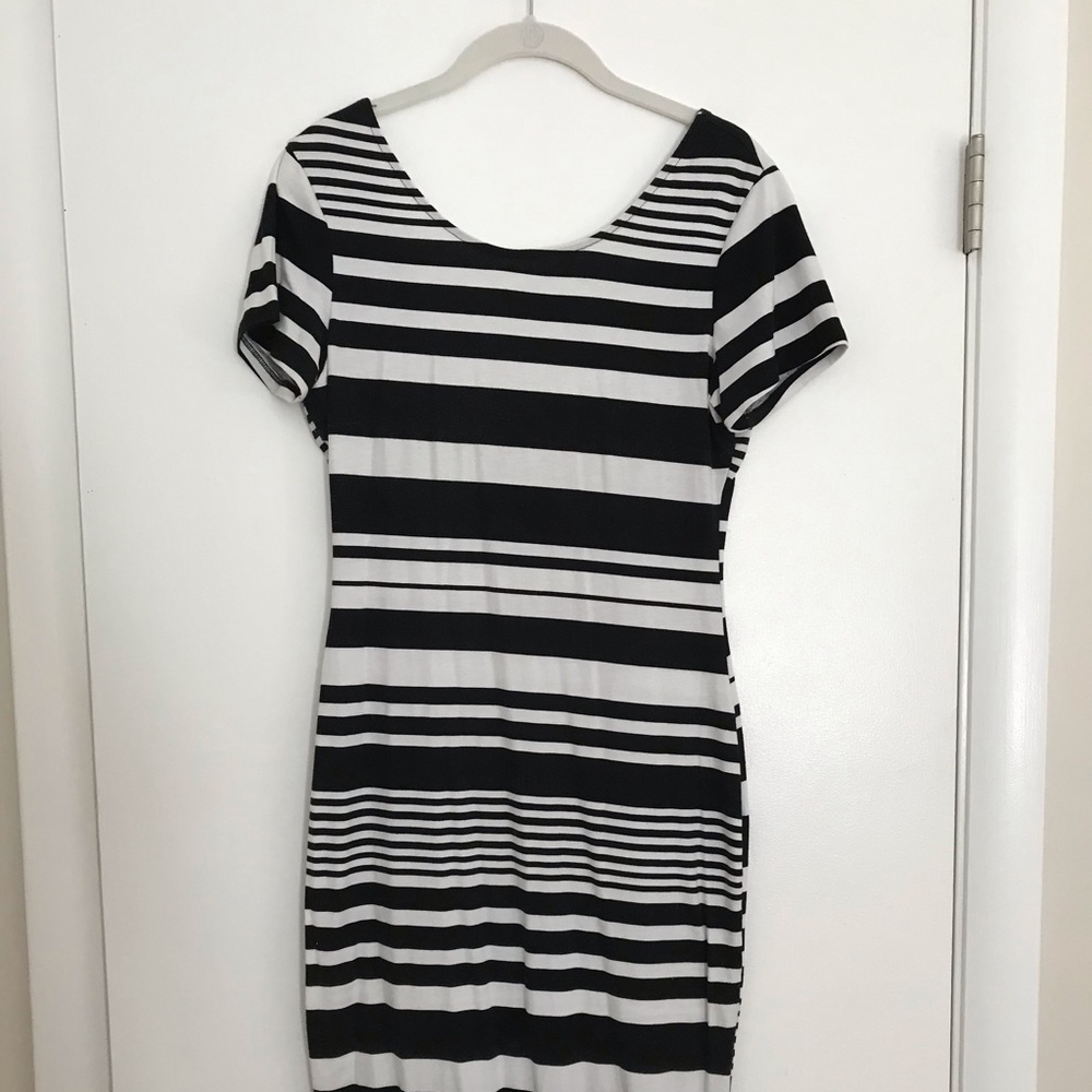 Scoop back bodycon dress